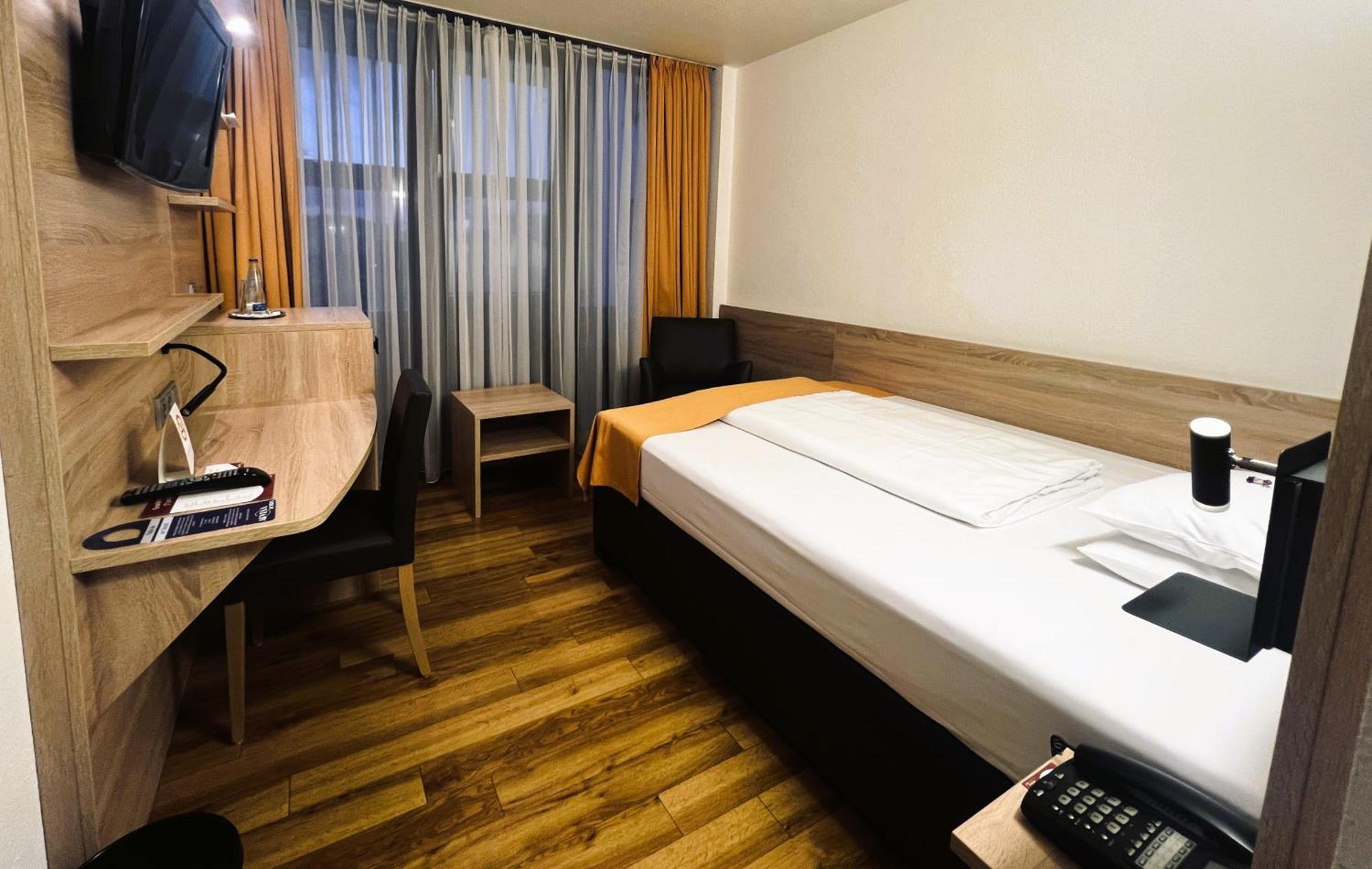 Hotel Arvena Messe 3*